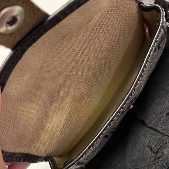 Dooney & Bourke Flap “DB” Wallet Wristlet- approx 6.5”/4.25”/1.25” - Picture 10 of 16